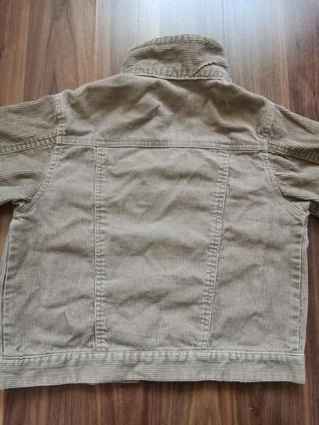 Mencestrova bundicka, 116