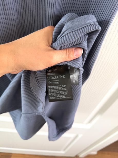 Sivomodré rebrované šaty h&m s polorolákom veľ. 38, h&m,s