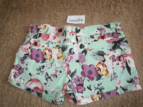 2613. šortky, m