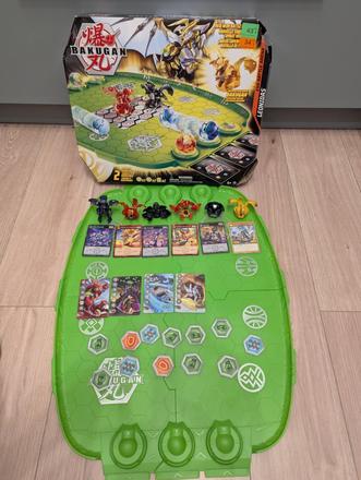 Bakugan arena + 6ks bakuganov, 