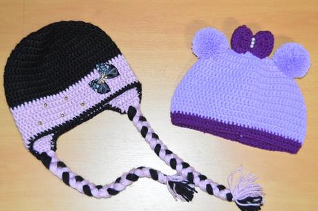 Čiapočka škraboška s brmbolcom a kamienkami, 50 - 158