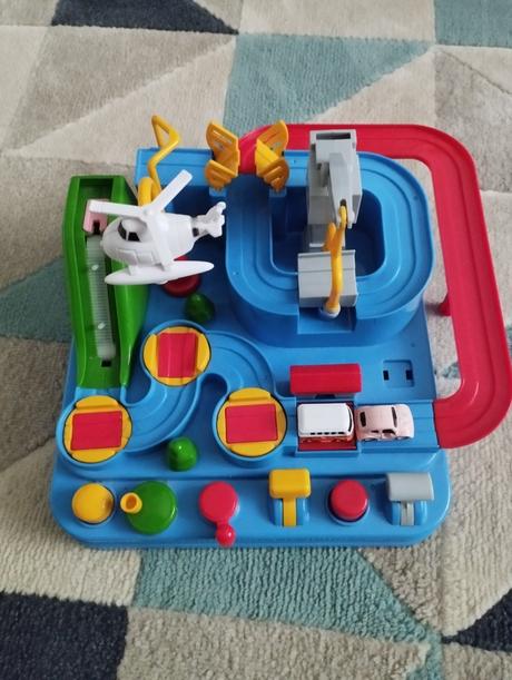 Prekážková dráha s autami, 