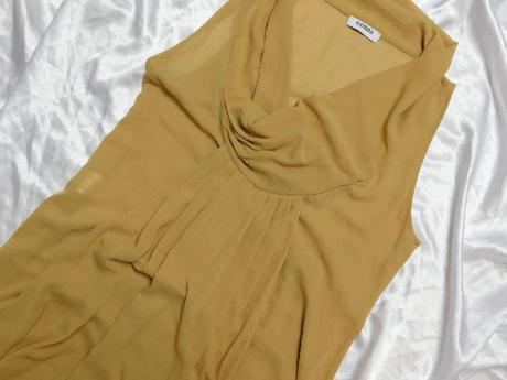 Pekne trendy saty, 36