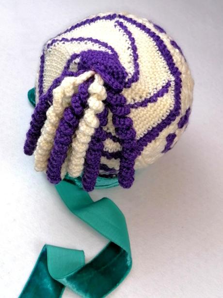 Krásna čiapočka z merina, 86