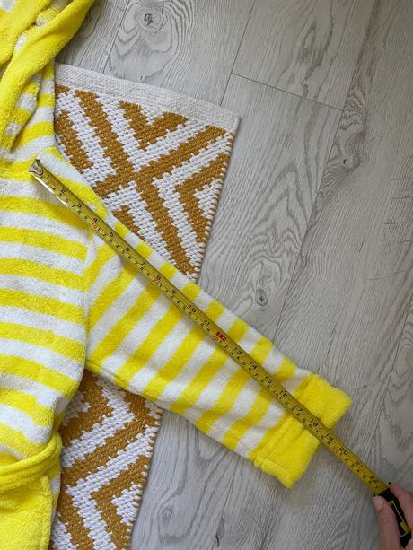 Žltý župan, lupilu,116