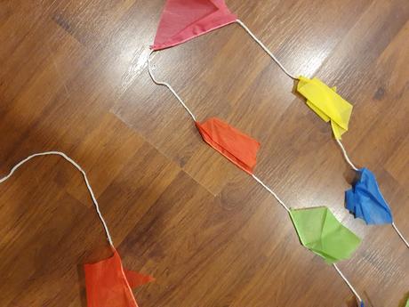 Narodeninové zástavky 4 metre - látkové 22 kusov, 