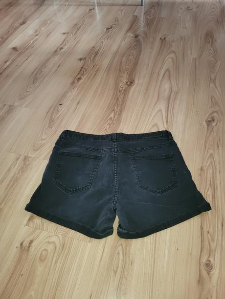 Šortky, amisu,s