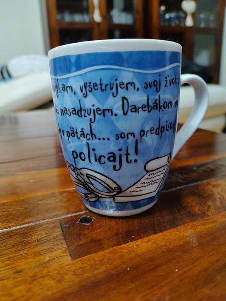 Hrnček - predpisový policajt, 