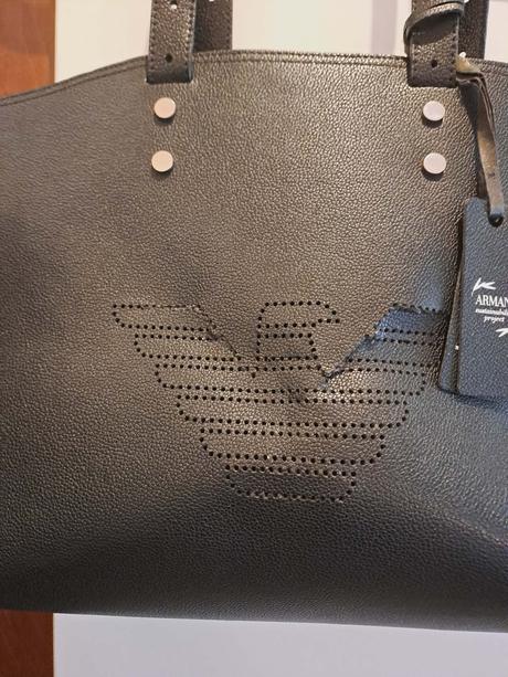 Armani taška, armani