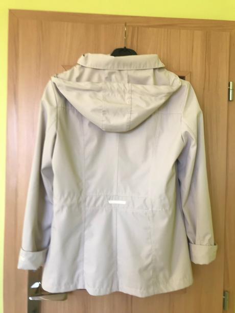 Svetlo-béžový tenký kabátik, veľ. 42, 42