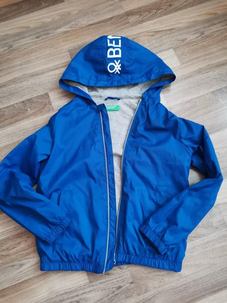 Vetrovka, benetton,140