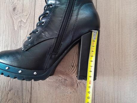 Dámske zateplené šnúrovacie čizmy, 38