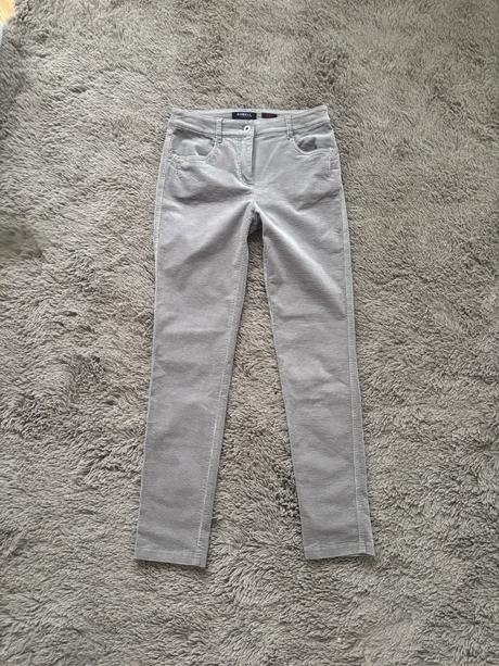 Robell menzestrove, s