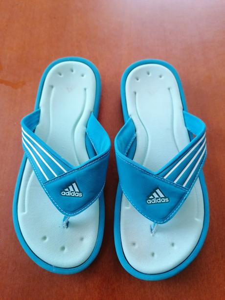 Šľapky, adidas,35