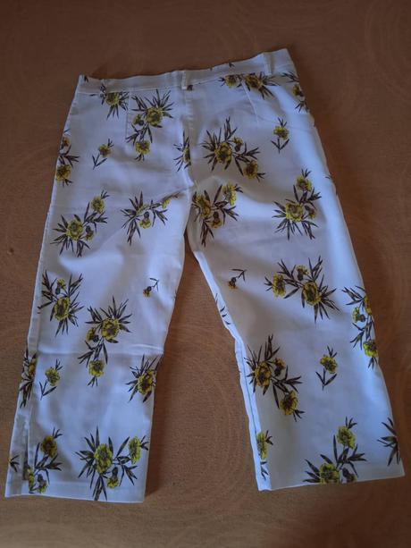 Dámske elegantné capri, l