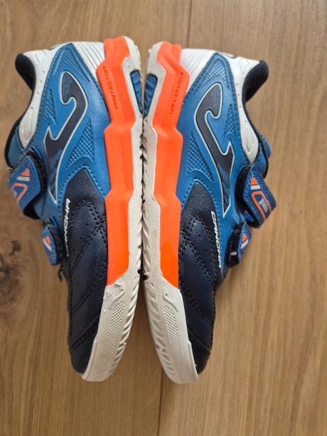 Joma halovky, joma,33