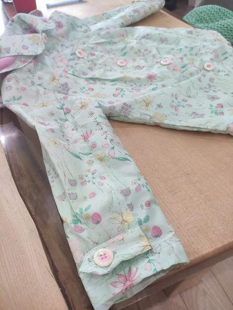 Jarný kabátik, 104