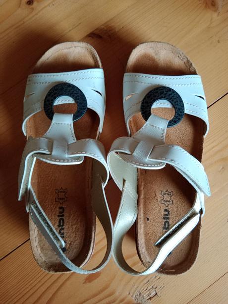 Biele sandále, 37