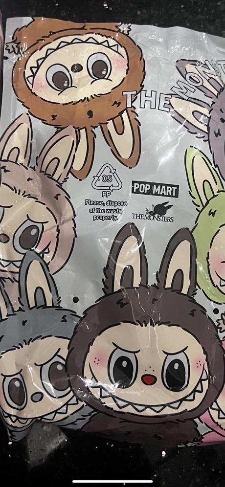 Labubu exciting macaron lychee berry,