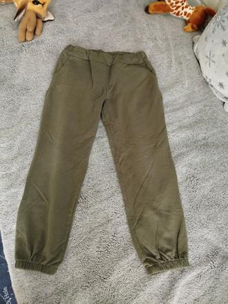 Chlapčenské tepláky, 128