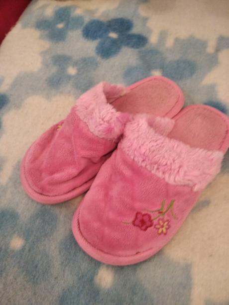 Papuče veľkosť 36-37, 36