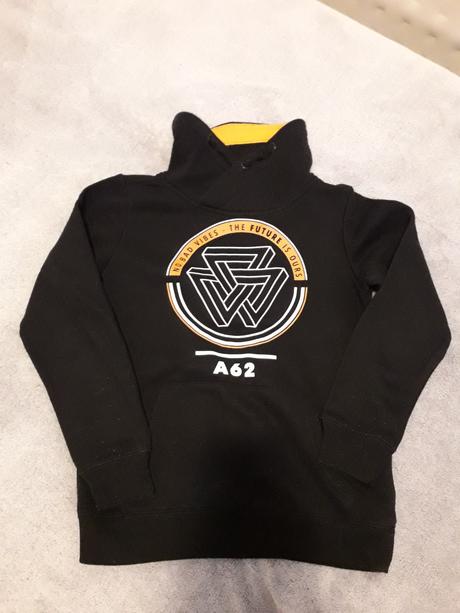 Mikina, chapter young,134