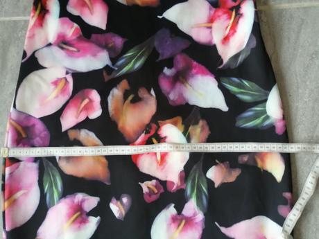 Krásne pestré šaty smashedlemon, v36, 36