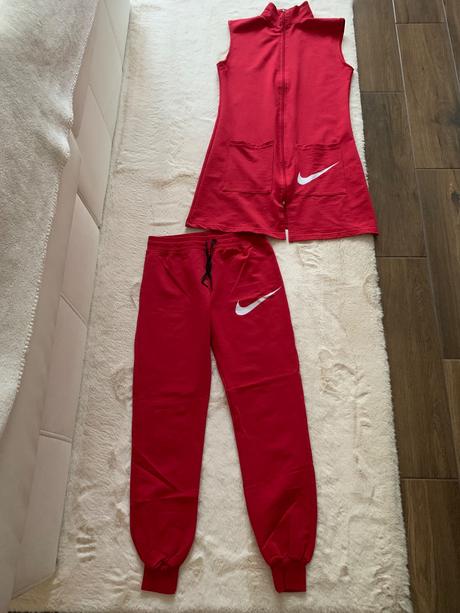 Cervena nike suprava, nike,s
