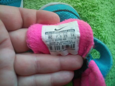 Lahucke letne tenisky, nike,25