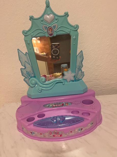 Kozmeticke zrkadlo toaletný stolík, 