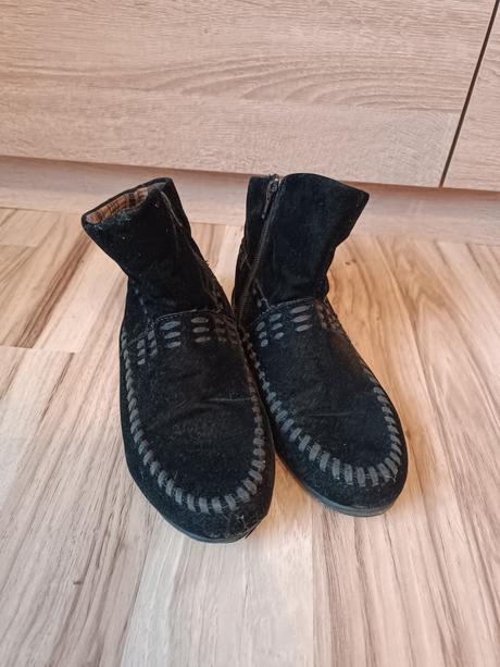 Čierne semišové členkové topánky v mokasínovom štý, 38