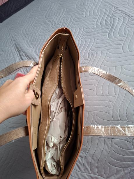 Valentino kabelka, valentino