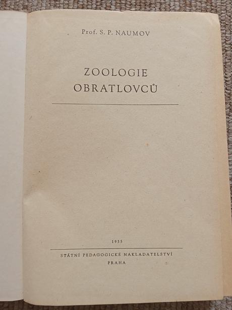 Knihy zoológie obratlovců a zoológie bezobratlych, 