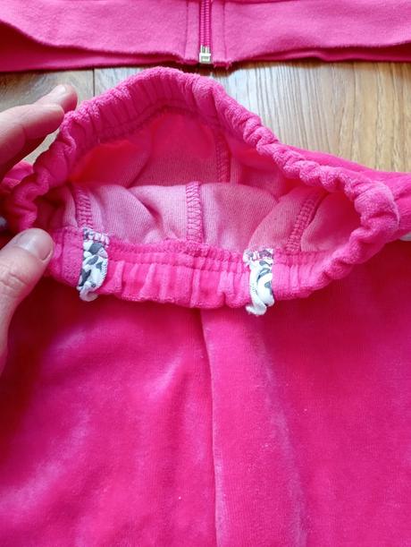 Velurova súprava v 104, 104