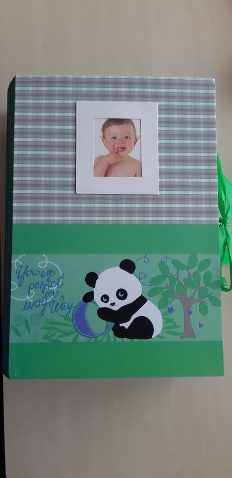 Tvrde dosky na pamiatky dietatka, 