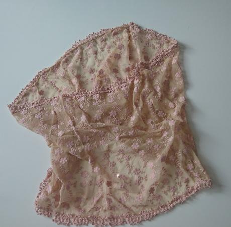 Čipkovaná šatka, tunel, 