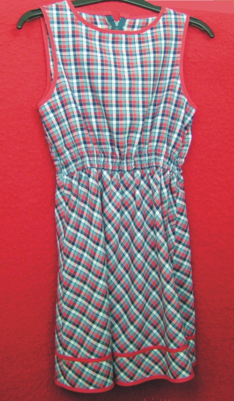 Dievčenské šaty č.110, 110