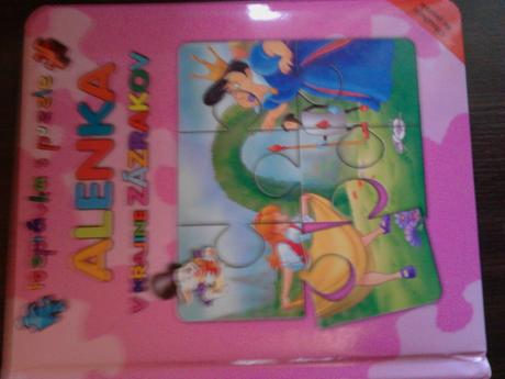 Kniha s puzzle -alica v krajine zázrakov,