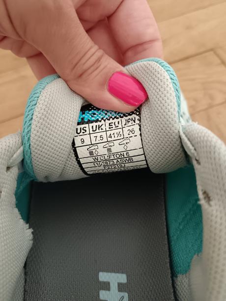 Hoka clifton6 vel. 41 a 1/3 bezecka obuv, 41