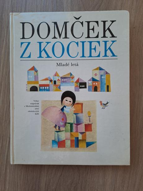 Kniha - domček z kociek,