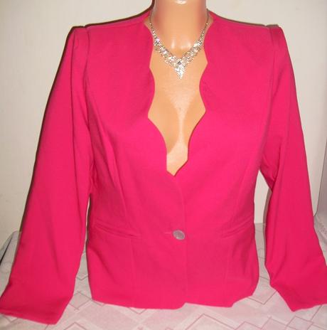 Elegantne kabatikove sacko  s volanikmi, xl