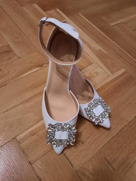 Krásne sandále, 39