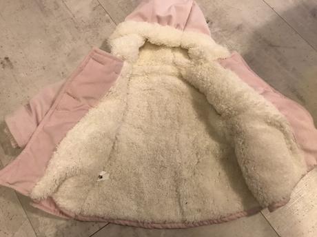 Jedenkrát oblečená princeznovska bundicka, 68