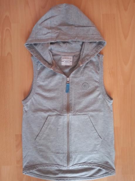 Vesta, piazza italia,128