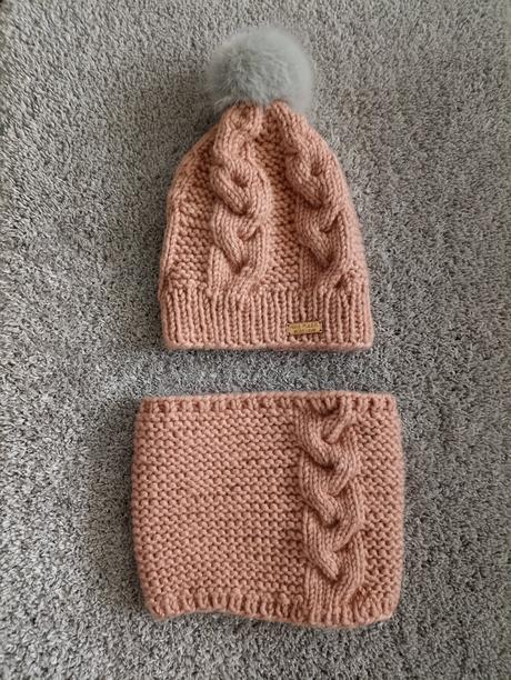 Čiapka s nákrčníkom, 48