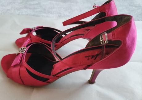 Spoločenské šaty, m