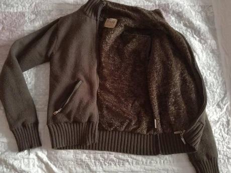 Teplý sveter, 38