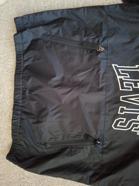 Predám novú bundu zn.levis velk .152, levis,152