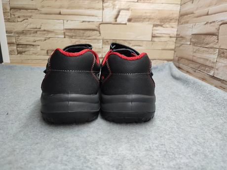 Wintoperk 45 - pánska celokožená bezpečnostná obuv, 45