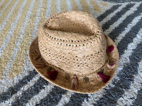 Klobúk s retiazkami 128/140, takko,104